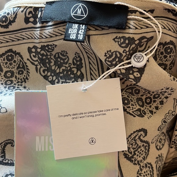 NWT Missguided Cream Silky Printed Kimono Sleeve Shift Dress 10 - Picture 9 of 9